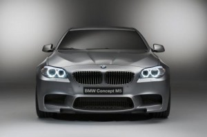 BMW M5 Concept na prvních fotkách a videu