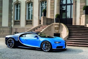 Bugatti Chiron ve velké fotogalerii